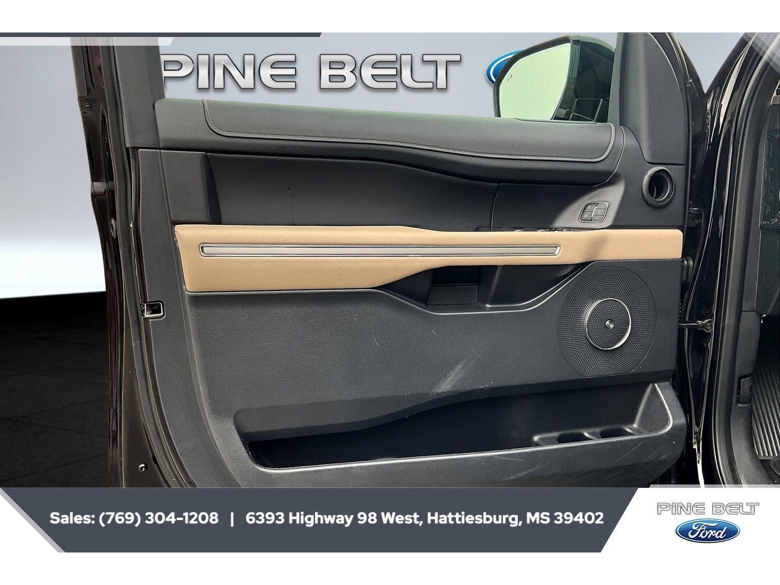 Used 2024 Ford Expedition Max Limited RWD image 16