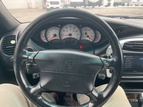 Used 2000 Porsche 911 Carrera 4 image 19