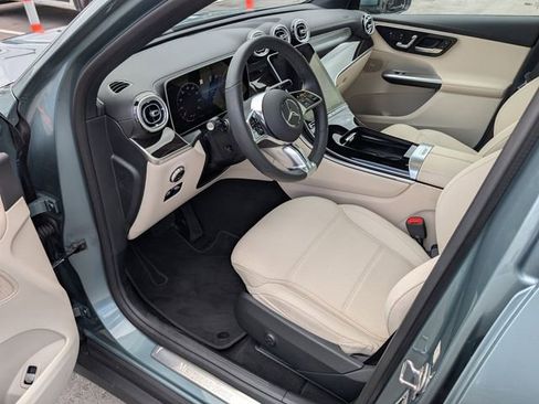 Used 2026 Mercedes-Benz GLC 300 4MATIC image 10