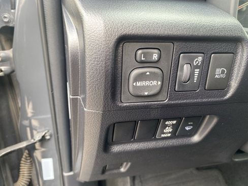 Used 2024 Toyota 4Runner TRD Off-Road image 18