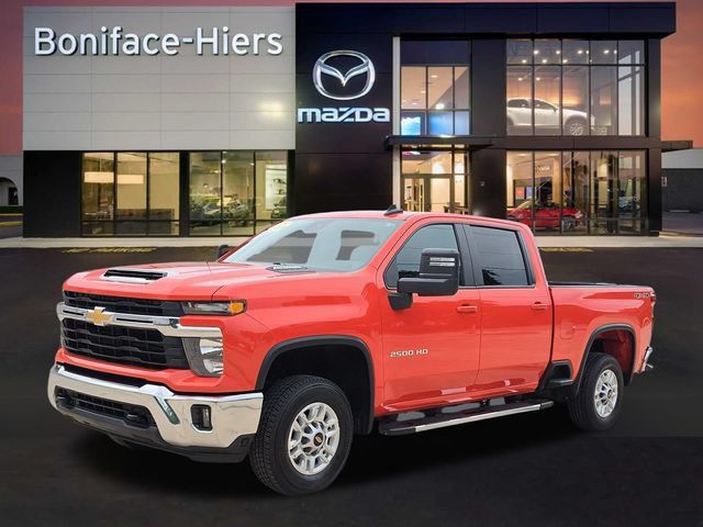Used 2025 Chevrolet Silverado 2500 LT w/ Convenience Package AWD/4WD image 2