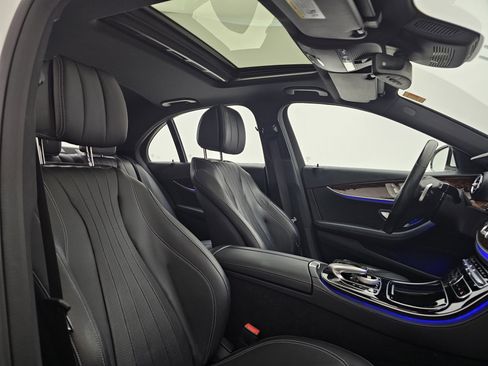Used 2017 Mercedes-Benz E 300 4MATIC image 13