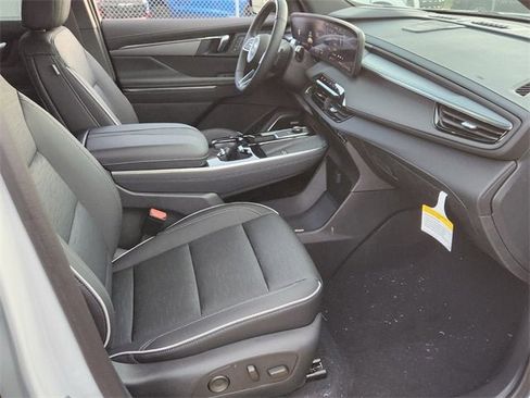 New 2025 Buick Enclave Sport Touring w/ Super Cruise Package image 17