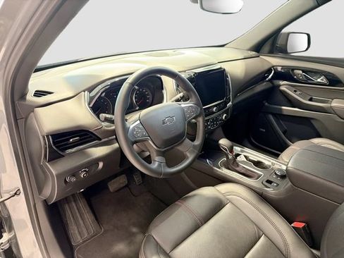 Certified 2023 Chevrolet Traverse RS FWD image 9
