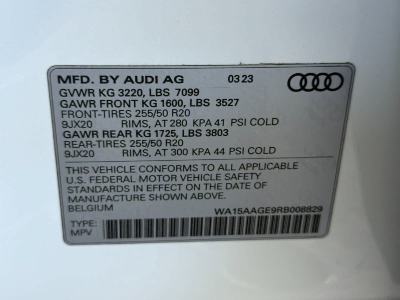 Used 2024 Audi Q8 e-tron Premium Plus w/ Premium Plus Package AWD/4WD image 30