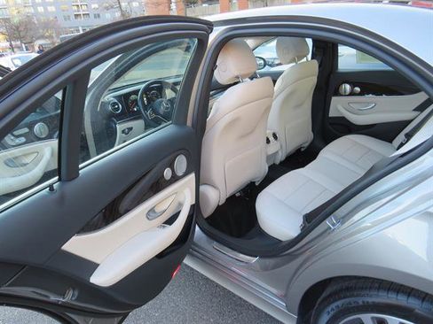 Used 2021 Mercedes-Benz E 350 4MATIC Sedan image 23