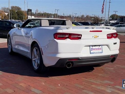 Used 2023 Chevrolet Camaro LT image 8