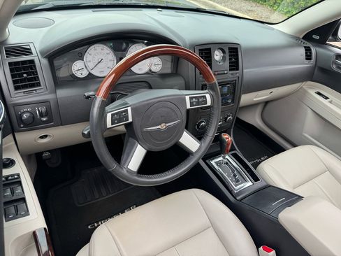 Used 2007 Chrysler 300 Touring L image 13
