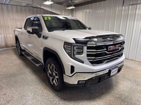Used 2023 GMC Sierra 1500 SLT w/ SLT Premium Plus Package AWD/4WD image 3