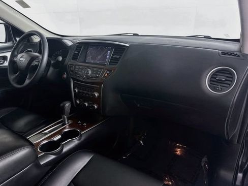 Used 2018 Nissan Pathfinder Platinum FWD image 31