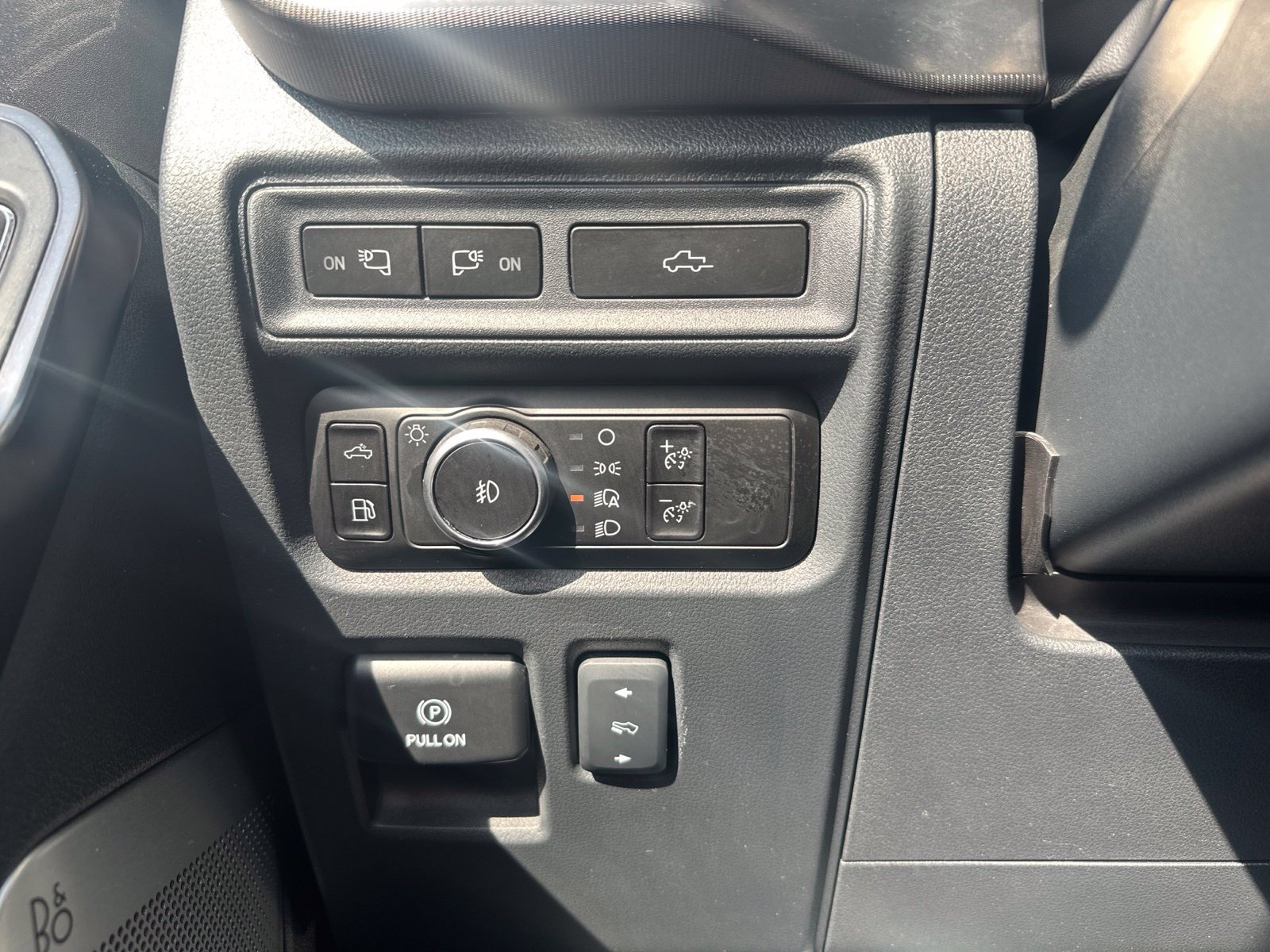 Used 2023 Ford F150 Platinum AWD/4WD image 11