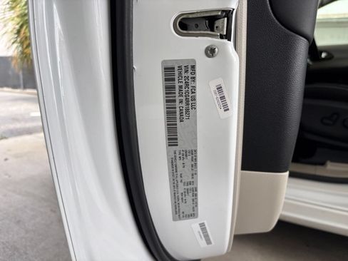Used 2024 Chrysler Voyager LX FWD image 30