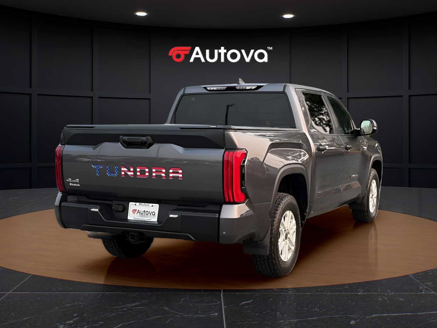 Used 2024 Toyota Tundra SR5 w/ SR5 Convenience Package AWD/4WD image 5