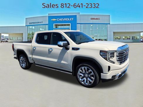 New 2026 GMC Sierra 1500 Denali w/ Denali Reserve Package AWD/4WD image 6