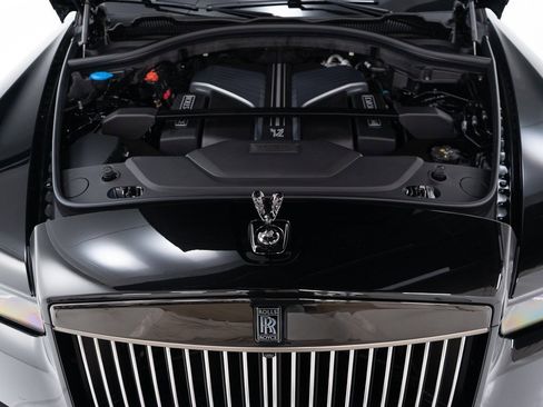 New 2025 Rolls-Royce Cullinan Black Badge w/ Leather Finishing Pack image 57