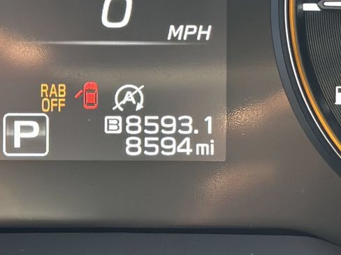 Used 2025 Subaru Outback Wilderness AWD/4WD image 12