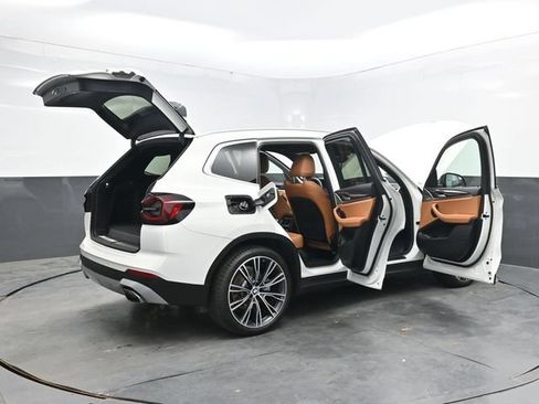 Used 2022 BMW X3 xDrive30i AWD/4WD image 46