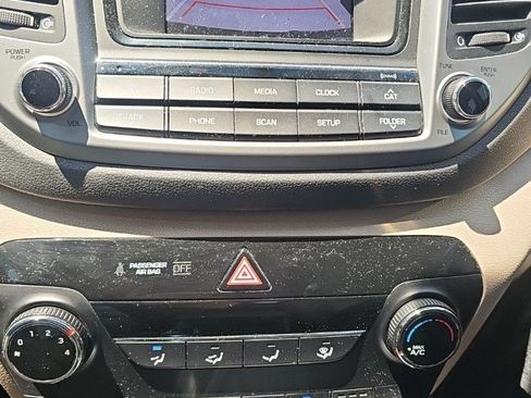 Used 2016 Hyundai Tucson Sport FWD image 11