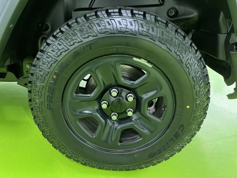 Used 2020 Jeep Wrangler Unlimited Sport AWD/4WD image 15
