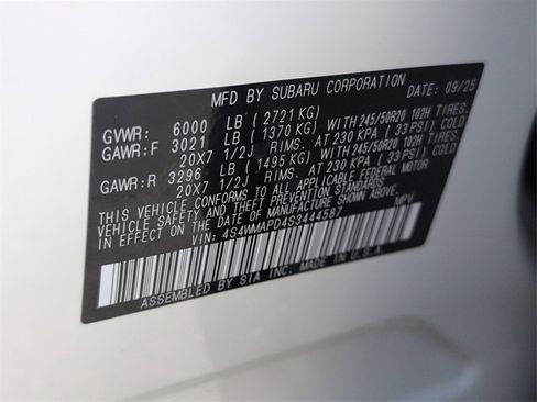 New 2025 Subaru Ascent Limited image 7