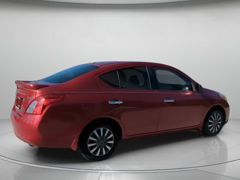 Used 2014 Nissan Versa SV FWD image 29
