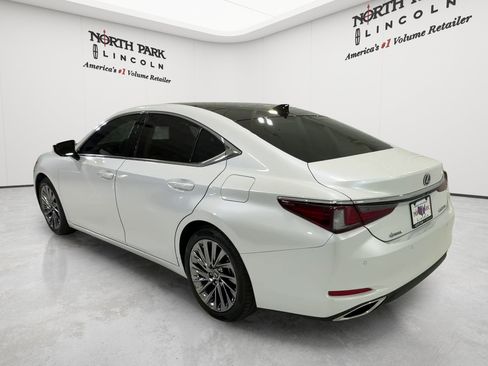 Used 2025 Lexus ES 350 Ultra Luxury w/ Accessory Package (Z2) FWD image 6