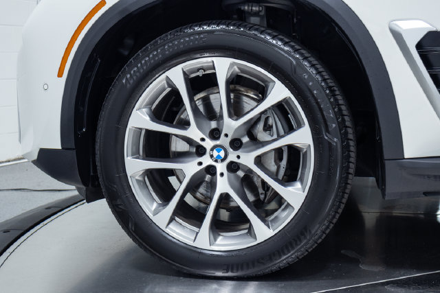 Certified 2026 BMW X5 xDrive40i AWD/4WD image 27