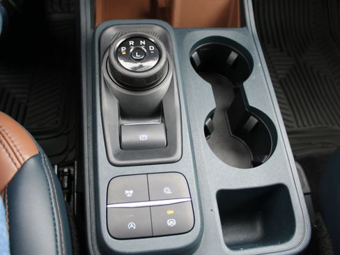 Used 2022 Ford Maverick Lariat image 22