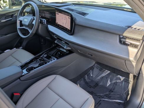 New 2026 Audi Q3 quattro 2.0T AWD/4WD image 9