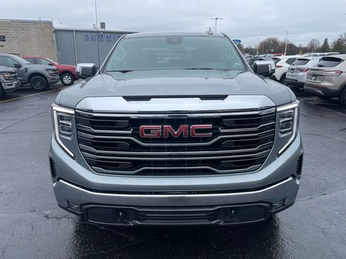 Used 2025 GMC Sierra 1500 SLT AWD/4WD image 28