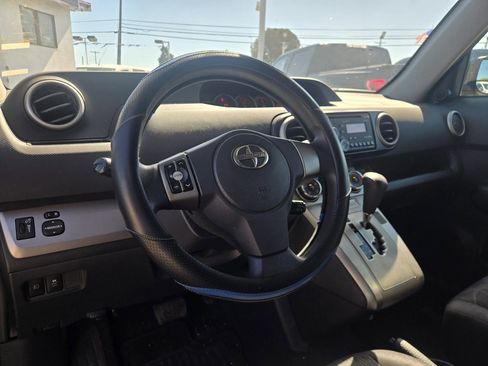 Used 2013 Scion xB image 11