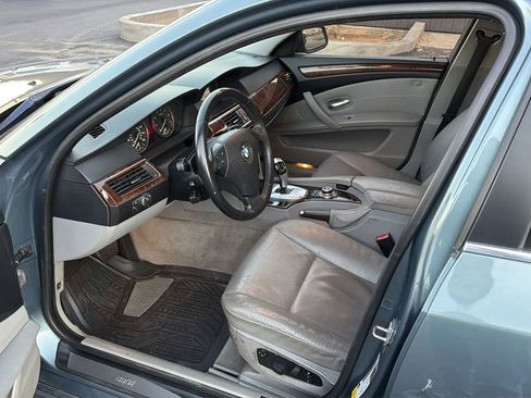 Used 2010 BMW 528i 528i Sedan 4D image 9