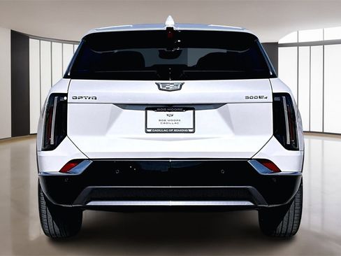 Certified 2025 Cadillac Optiq Luxury 1 image 4