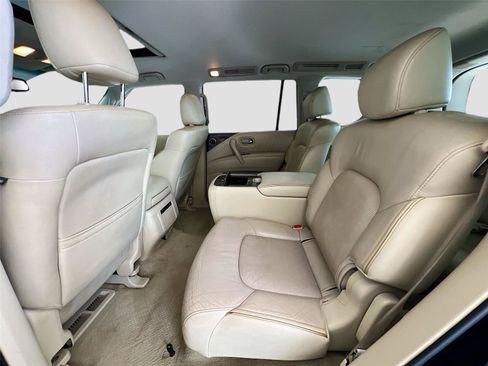 Used 2016 INFINITI QX80 4WD w/ Driver's Assistance Package image 24