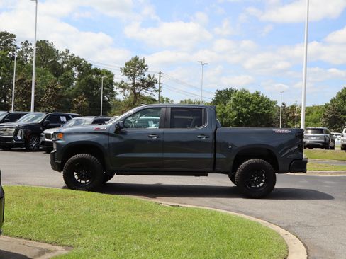 Used 2021 Chevrolet Silverado 1500 Custom Trail Boss w/ Safety Confidence Package AWD/4WD image 6