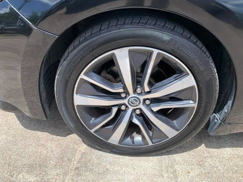 Used 2019 Nissan Maxima 3.5 SL w/ Floor Mat Group FWD image 22