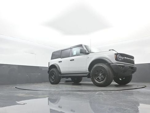 New 2026 Ford Bronco Outer Banks w/ Sasquatch Package AWD/4WD image 28