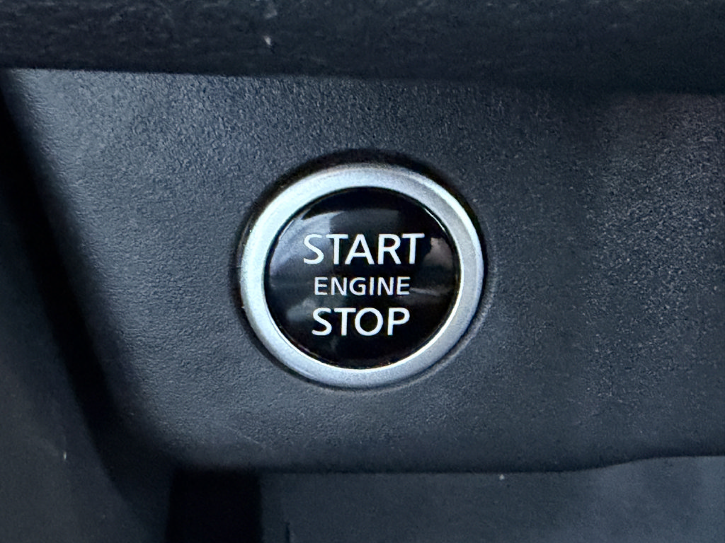 Used 2023 Nissan Rogue SV w/ SV Premium B Package FWD image 38