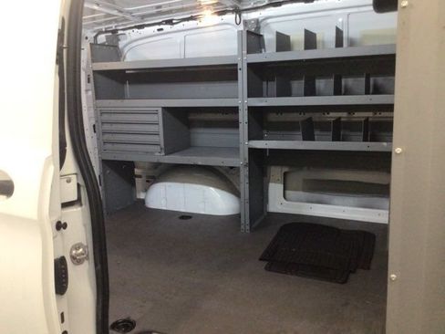 Used 2019 Mercedes-Benz Metris image 12