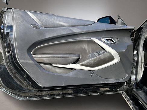 Used 2022 Chevrolet Camaro LT image 19