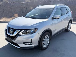 Used 2017 Nissan Rogue SV AWD/4WD video 1