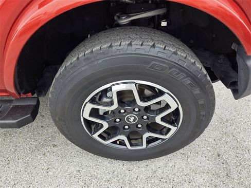 Used 2024 Ford Bronco Outer Banks image 19