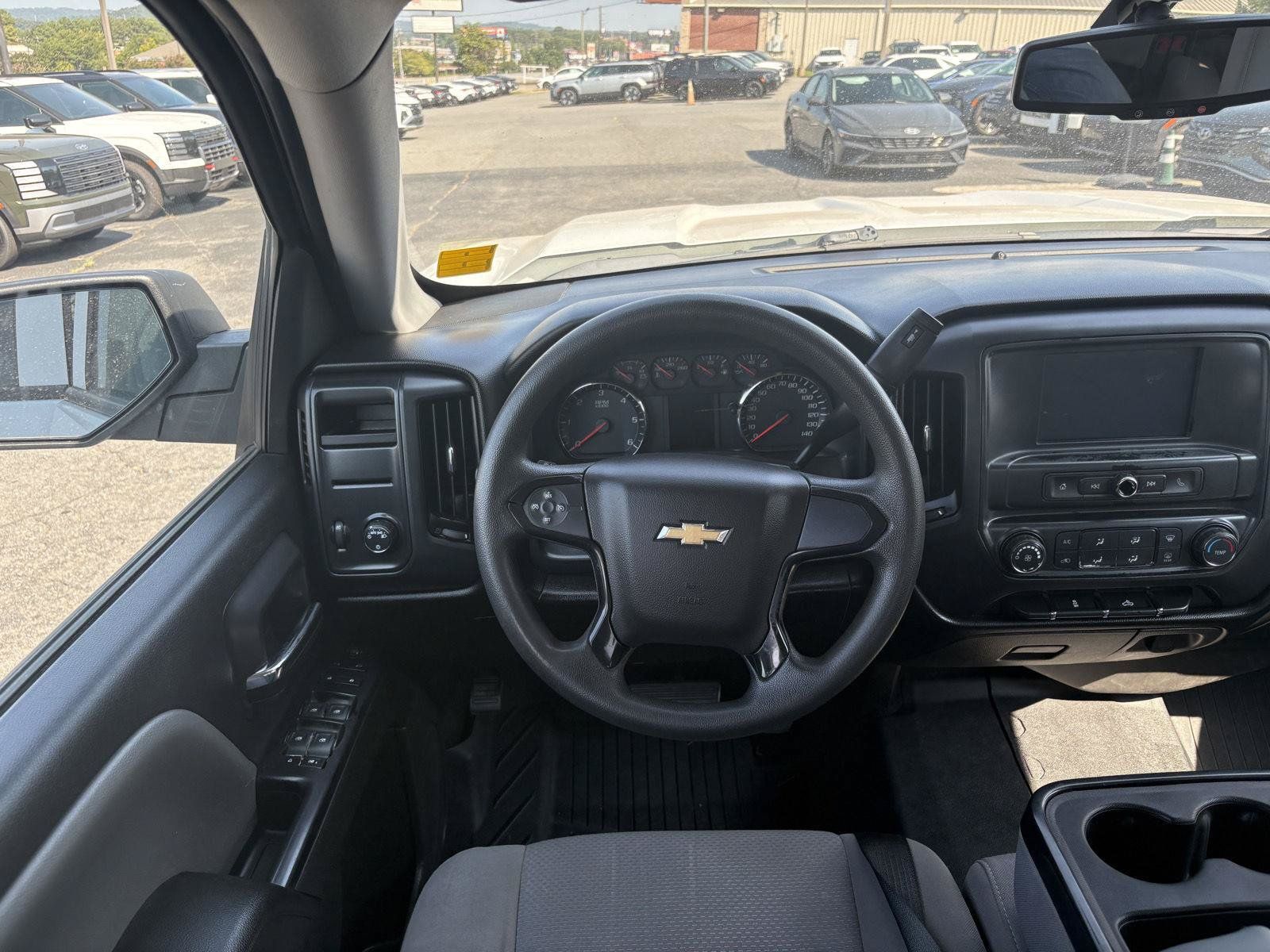 Used 2018 Chevrolet Silverado 1500 Custom w/ Custom Value Package RWD image 25