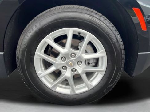 Used 2024 Chevrolet Equinox LT AWD/4WD image 10