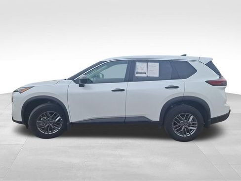 Certified 2025 Nissan Rogue S AWD/4WD image 5