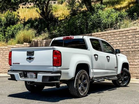 Used 2018 Chevrolet Colorado LT w/ Redline Special Edition RWD image 18