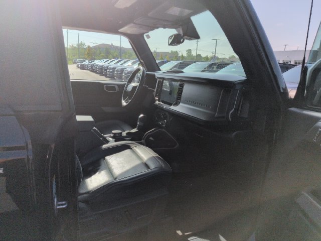 Certified 2022 Ford Bronco Outer Banks w/ Sasquatch Package AWD/4WD image 15