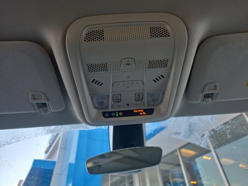 Used 2025 Cadillac XT6 Premium Luxury image 18