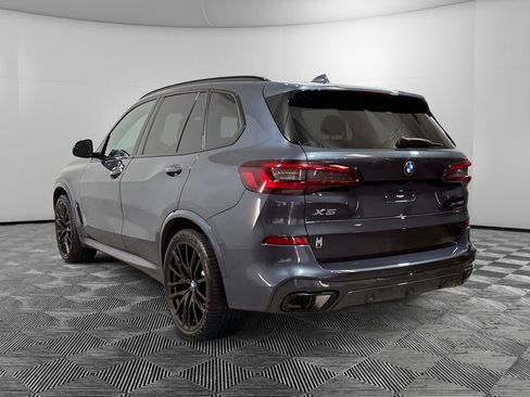 Used 2022 BMW X5 xDrive40i w/ M Sport Package image 2