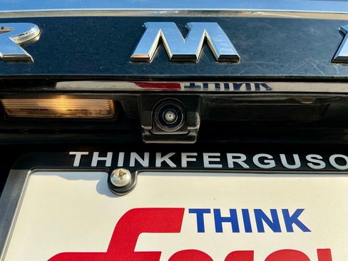 Used 2021 Nissan Armada Platinum w/ Captain's Chairs Package image 15